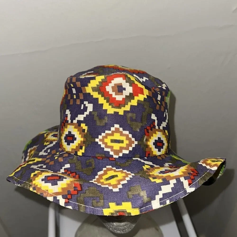Vintage 60s/70s‎ Aztec/Native American multi colored Patterned Bucket/Flop Hat